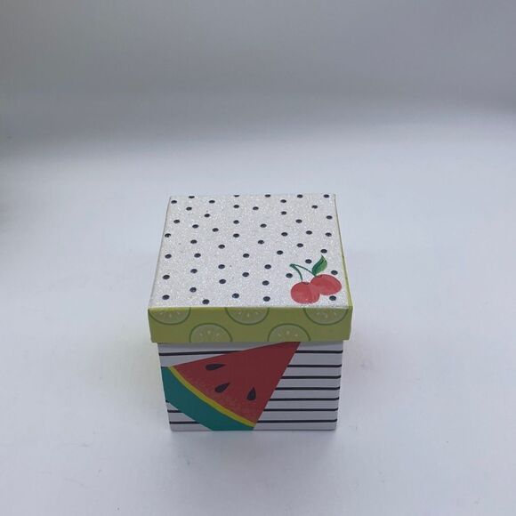 β¨π
β¨πΒ Cute Fruit Glitterβon Top Gift Box π¦βπβ¨ - Picture 1 of 4